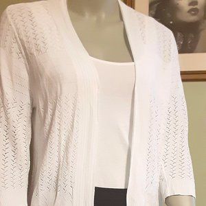 Croft & Barrow Little White Knitted Shoulder Bolero Sweater in a Size Medium